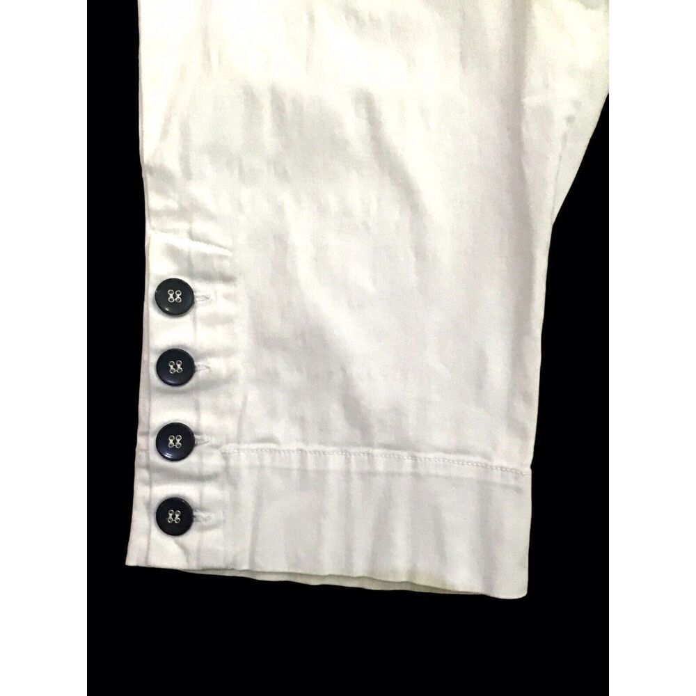 Zena Capri Pants Women’s White with Accent Buttons Size 8P - Picture 2 of 6